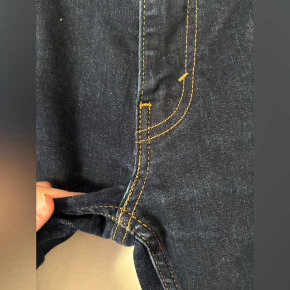 Levi’s 511 Slim Fit Jeans Dark Wash Denim 31x32 Minimalist Smart Casual Country - Picture 6 of 8